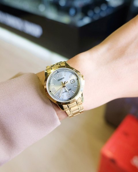 Casio Zegarek Casio Damski LTP-V004G-7B2 (zd642b) + BOX Casio Zegarek Casio Damski LTP-V004G-7B2 (zd642b) + BOX